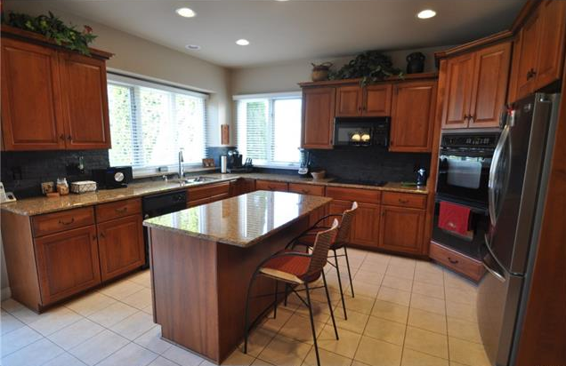 Homes for sale in Stony Pointe North Rochester MI 